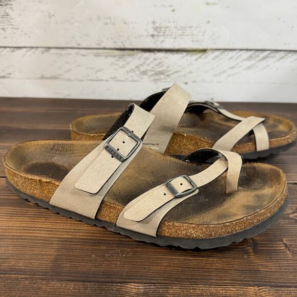 Birkenstock Shoes - Birkenstock Mayari Sandals beige leather size 41 EUC
